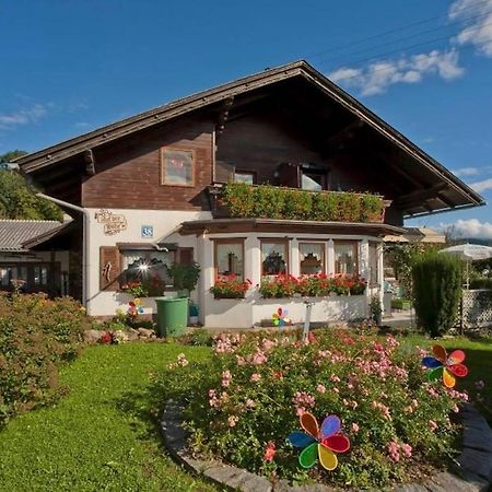 Gaestehaus Auf Der Hoehe Keutschach am See Exterior photo